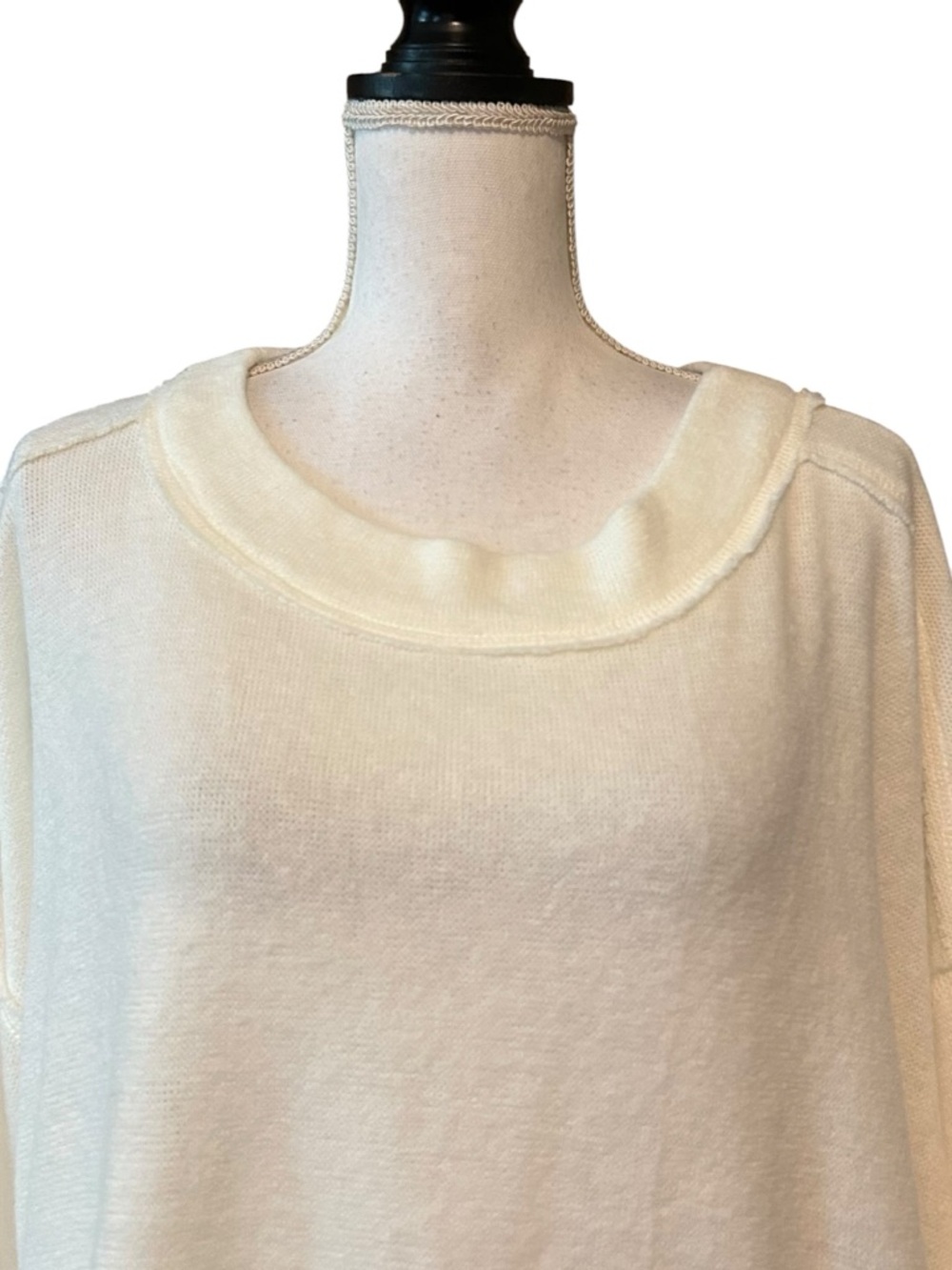 Kye Mi Loose Fit Relaxed Boho Frayed Edges Sweater SZ Large in Ivory - Picture 5 of 9